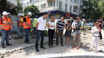 Кофите за смет в центъра на София минават под земята