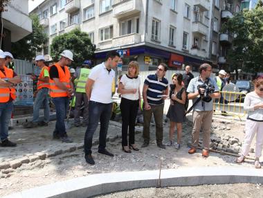 Кофите за смет в центъра на София минават под земята