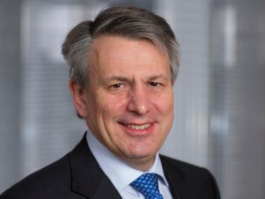 Шефът на Shell настоява забраната на бензиновите и дизелови коли да стане преди 2040 г.