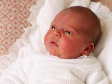 Кралицата и принц Филип пропускат кръщенето на принц Луи