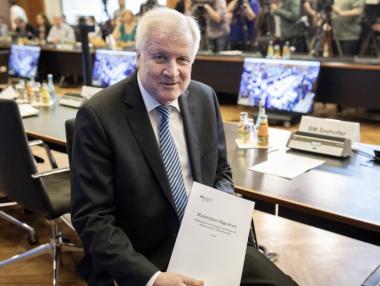 Германия ще връща мигранти в държавите на регистрация