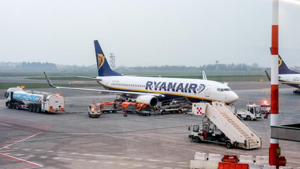 Ryanair анулира близо 1/3 от полетите си на Острова
