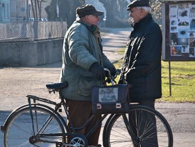 Над 80 хил. души чакат писма от НОИ за пенсионирането си