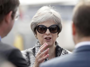 Девета оставка на висш представител на британското правителство