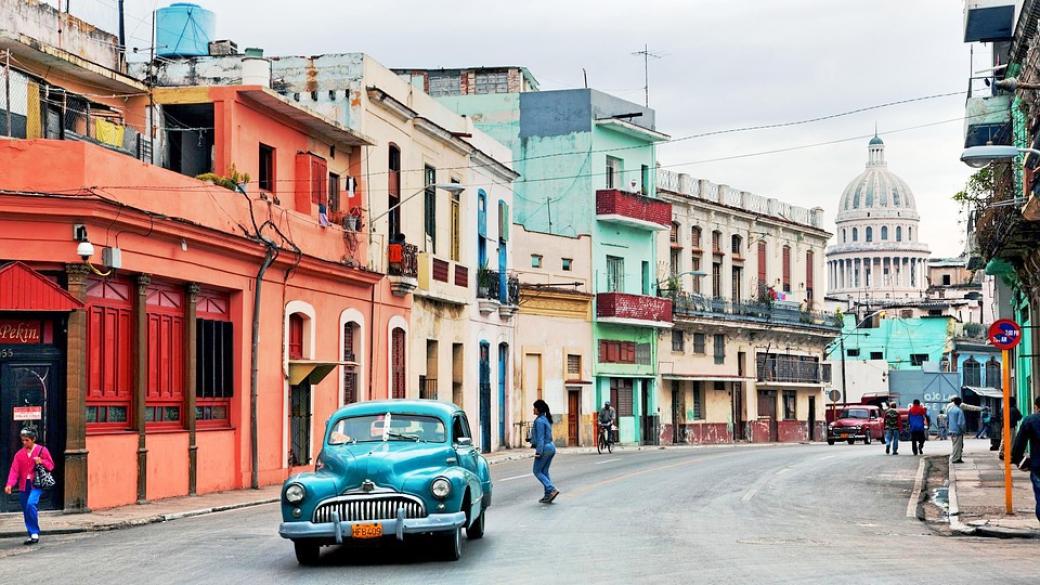 Мобилен интернет „потече“ и в комунистическа Куба