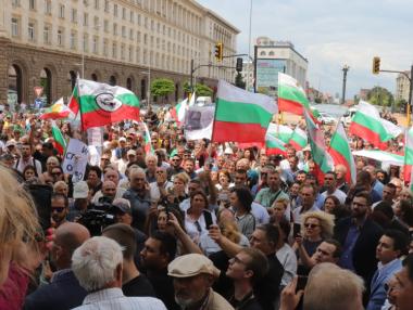 Животновъдите опитаха да нахлуят в Министерския съвет