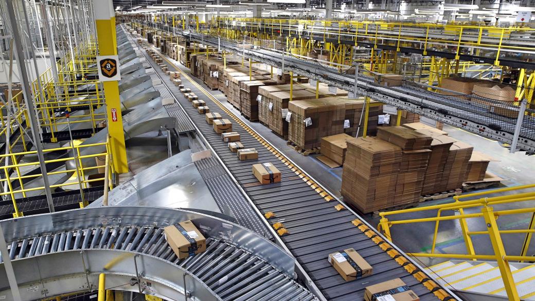 Amazon регистрира исторически пазарен ден със 100 млн. продажби