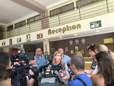 Ангелкова откри на Златни пясъци 4-звезден хотел без сифони в баните