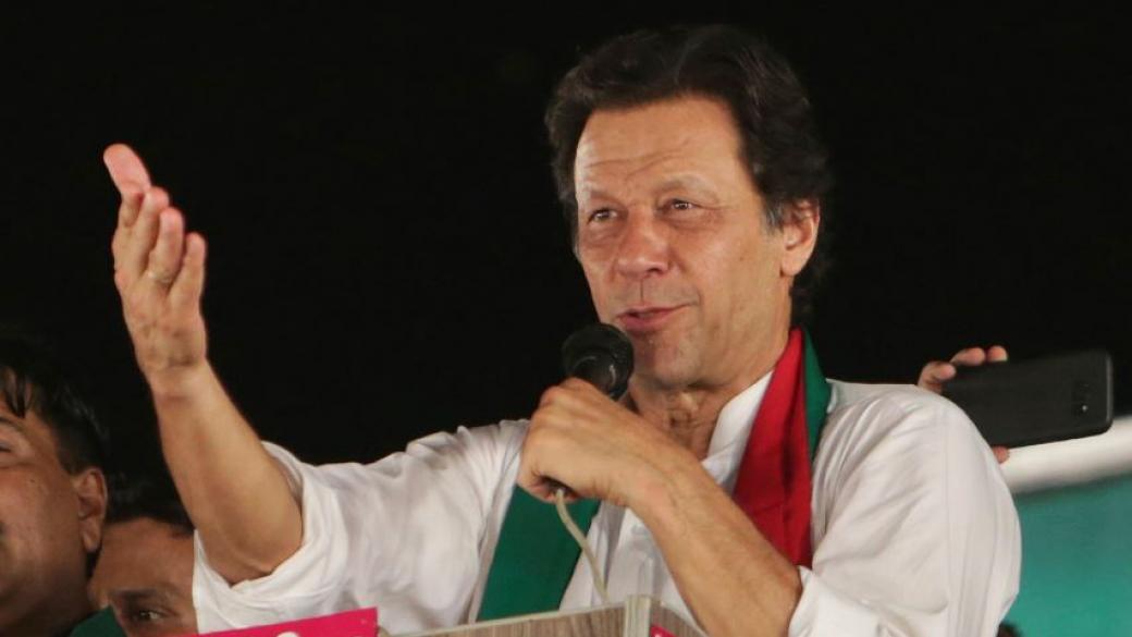 Имран Хан обяви победа на изборите в Пакистан