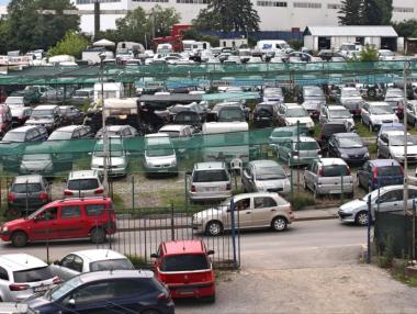 Само 5% от българите карат коли на възраст до 5 години