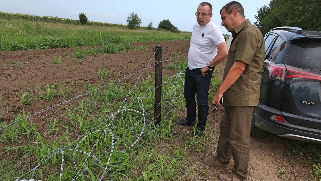 Порожанов: Вече има изградени 11 км ограда по границата с Румъния