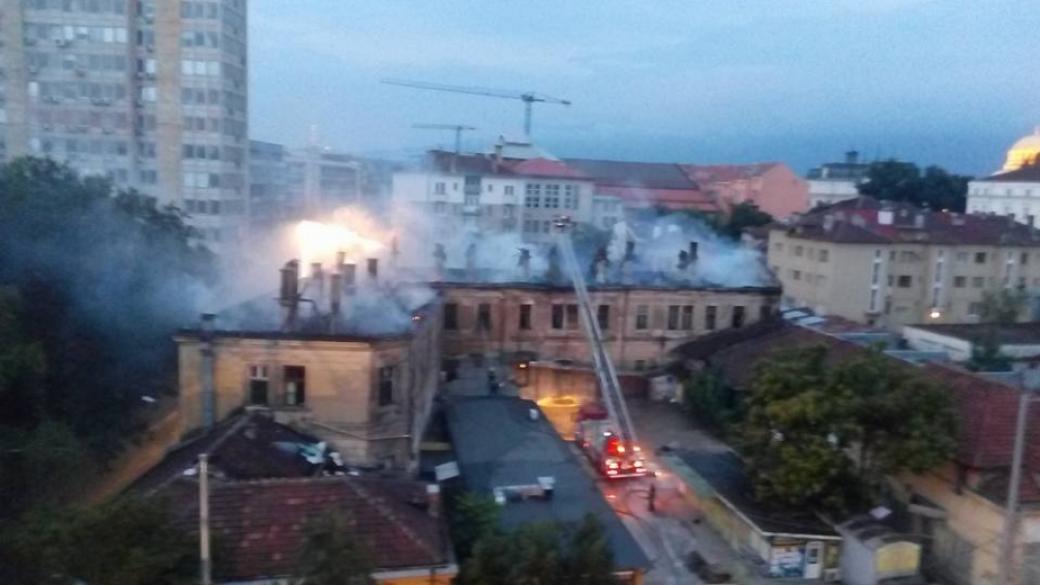 Янко Иванов: Опожарената сграда в „Царските конюшни“ не е на „Евротрансбилд“