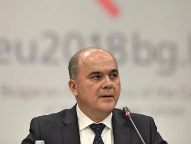 Петков: За хората с увреждания ще има допълнително 100 млн. лв.