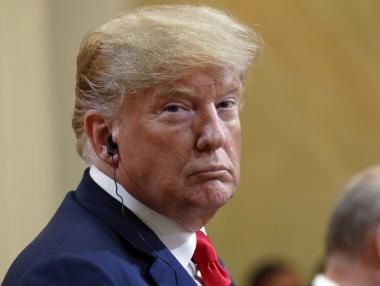 Тръмп нападна „отмиращата вестникарска индустрия“