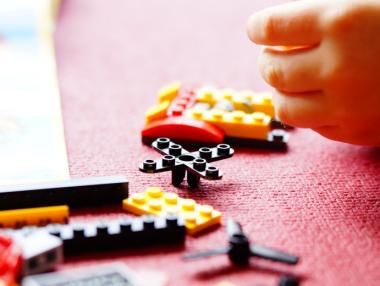 Lego търси бъдеще отвъд пластмасата