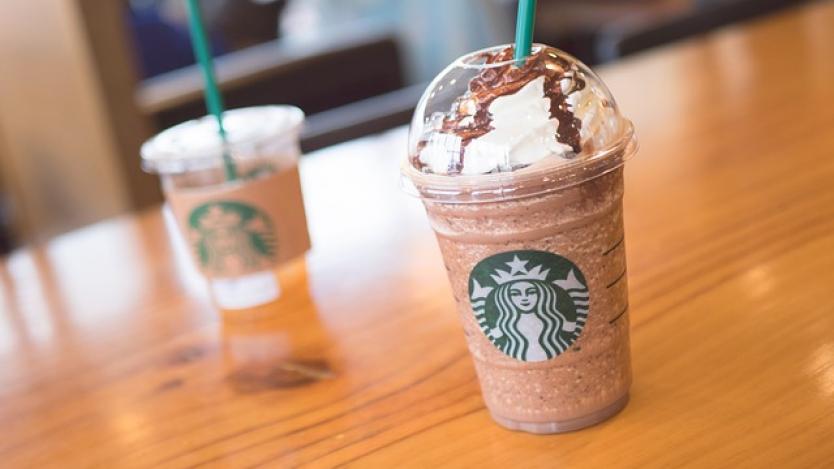Starbucks обединява сили с Alibaba за доставка на кафе напитки в Китай