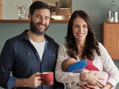 Премиерът на Нова Зеландия започва работа след месец и половина отпуск по майчинство