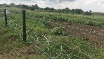 Готови са 81 км от телената ограда по границата с Румъния