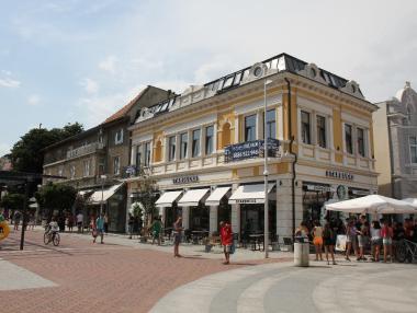 Starbucks откри първия си обект във Варна