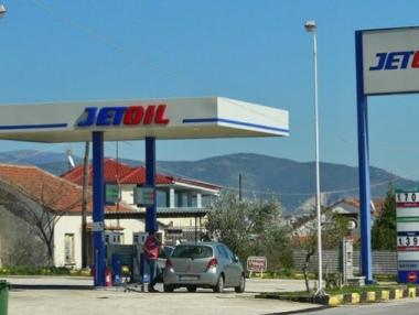 Гърция обмисля таван на цената на бензина за някои острови