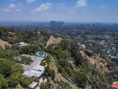 Имение, принадлежало на Елизабет Тейлър, се продава за $15.9 млн.