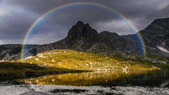 До 10 хил. лв. глоба за хорото в Рилските езера