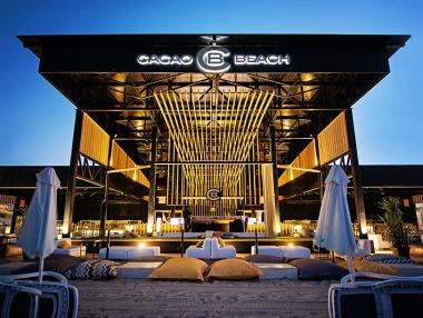 Валери Симеонов затвори Cacao beach и Hedon