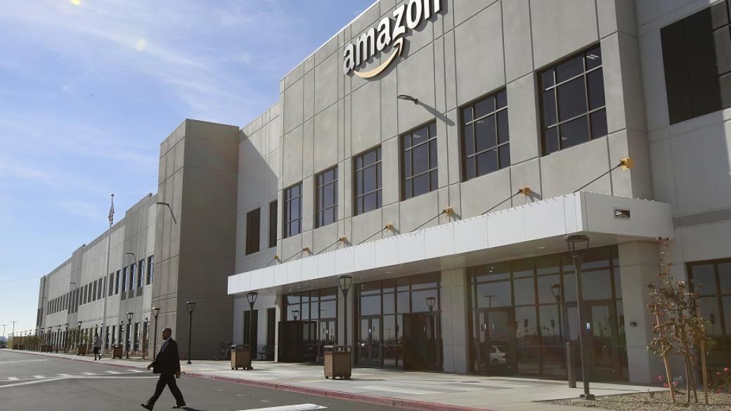 Amazon преговаря за покупката на верига киносалони