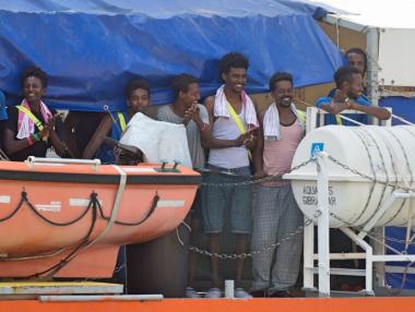 Германия се споразумя с Гърция да ѝ връща бежанци