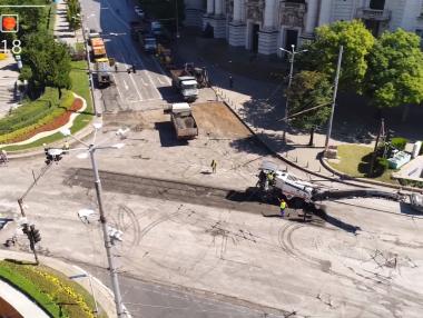 Столична община запечата ремонта на кръстовището при СУ в кратко видео