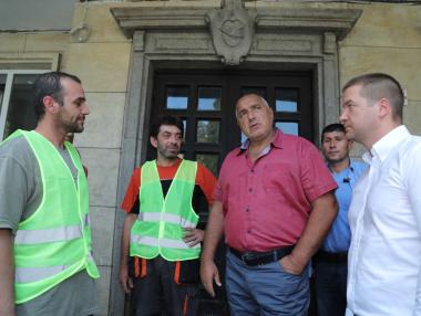 Борисов: Ще помогнем на засегнатите от „Олимпик” с каквото можем