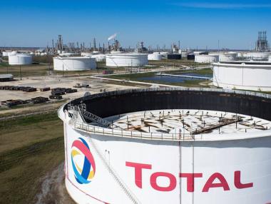 И френската Total се изтегля от Иран