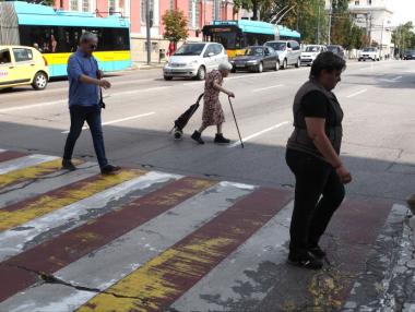 МРРБ предлага цветни и осветени пешеходни пътеки