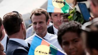 Рейтингът на Макрон падна до рекордно ниско ниво