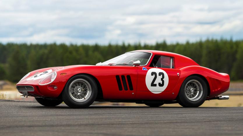 Sotheby's продаде Ferrari на рекордна цена