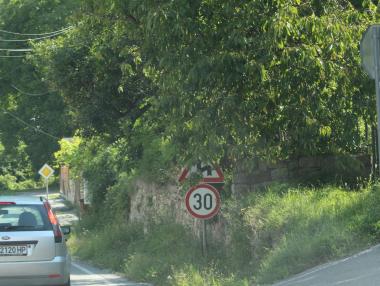 АПИ намали скоростта до 30 км/ч на пътя край Своге