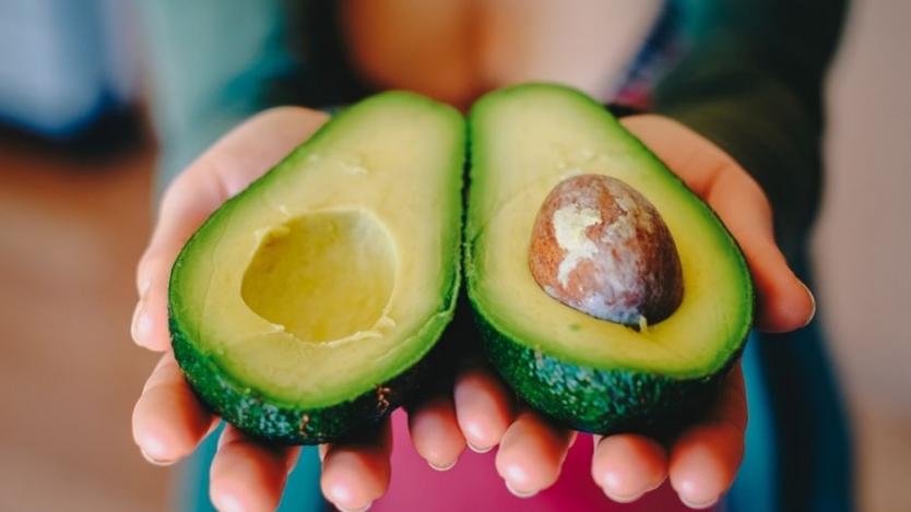 Учени търсят 250 доброволци за диета с авокадо