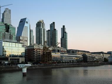 Аржентина повиши лихвите до 60%