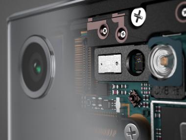 Samsung работи върху телефон с четворна камера