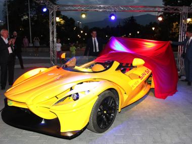 Sin Cars представи първите български електромобили