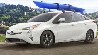 Toyota изтегля от пазара 1 милион хибридни коли заради проблем с кабелите