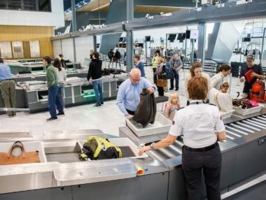 Къде на летището е най-мръсно и пълно с микроби