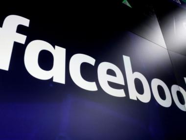 Шефовете на Facebook и Twitter признаха за пропуски в борбата със злонамереното съдържание