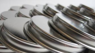 Златото поевтиня, а среброто поскъпна – и двете минимално