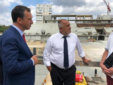 „Аз не съм на СПА като БСП, а работя”