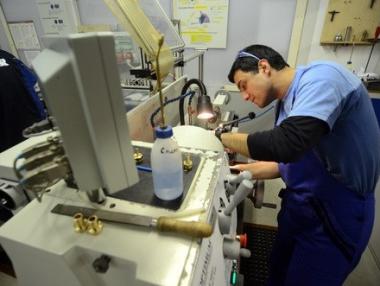 БСК и БТПП предлагат да се наемат на работа и 15-годишни ученици