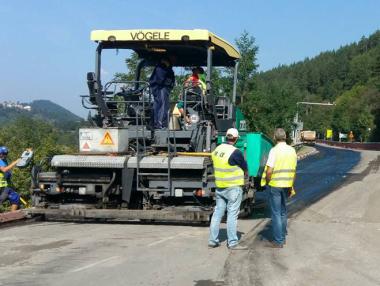 Държавата набързо одобри 7 годишни доклада за пътна безопасност