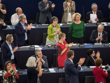 ЕП гласува да отнеме правото на глас на Унгария