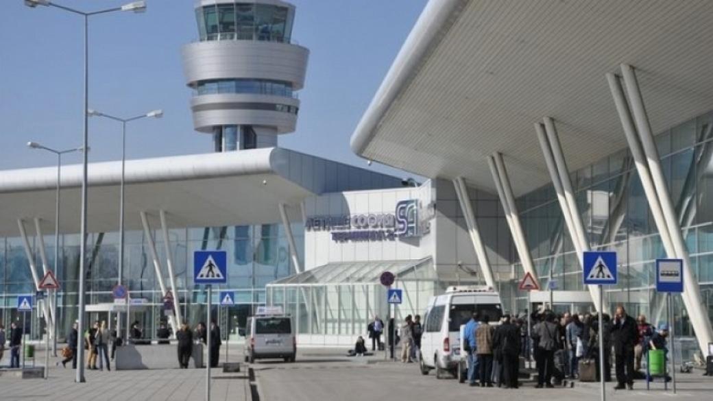 Пътници от Ливан влезли без проверка на Летище София