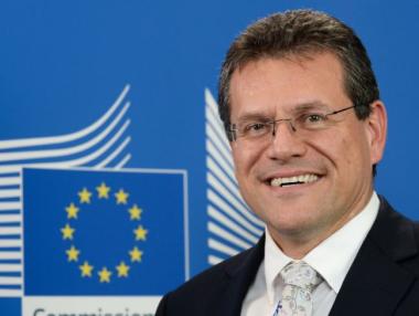 Шефчович e първият кандидат на ПЕС за следващ председател на ЕК